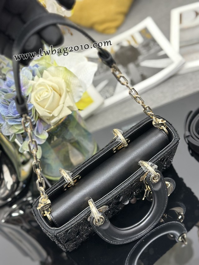 Dior专柜新款迪奥高仿原单Lady D-Joy小号刺绣珠片黑色手提包 djfk1398